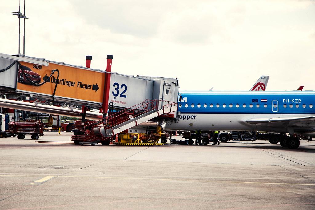 Hamburg Airport: KLM (KL / KLM) |  Fokker 70 F70 | PH-KZB | MSN 11562