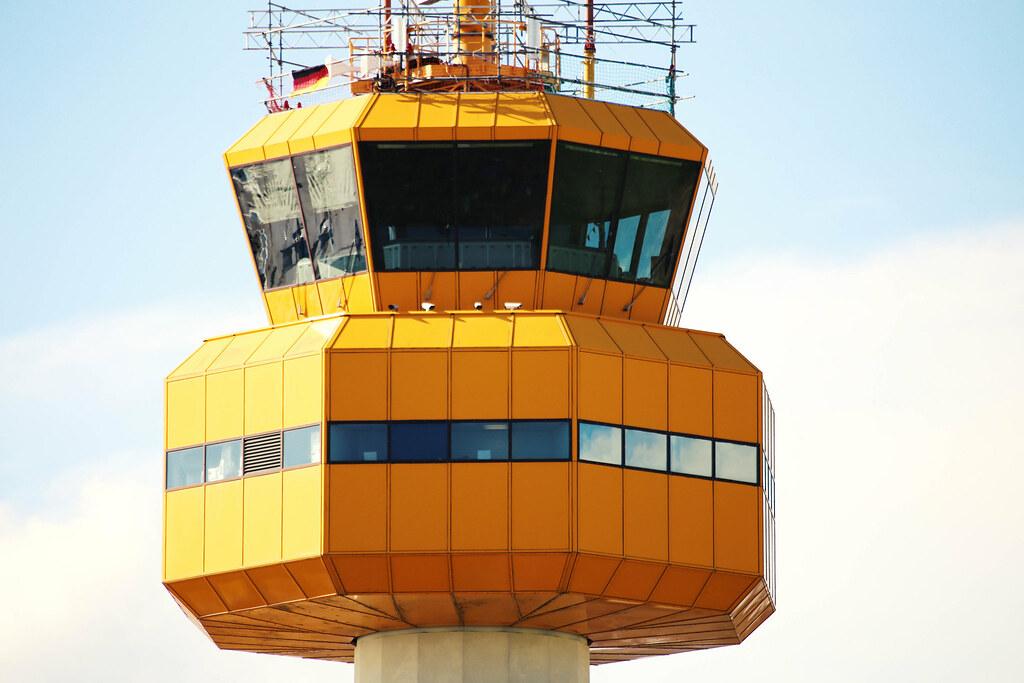 Hamburg Airport Spotter Tour
