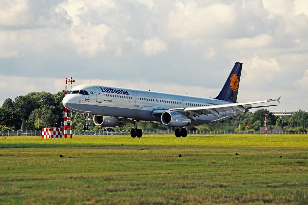 Hamburg Airport Spotter Tour