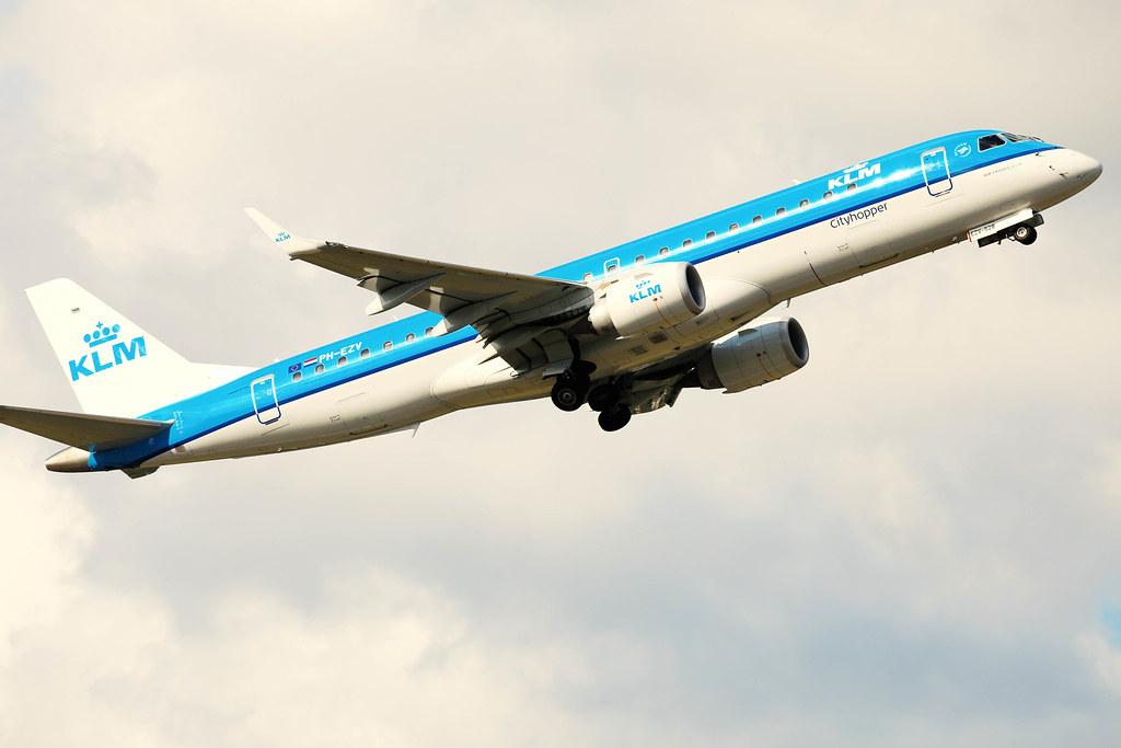 Hamburg Airport Spotter Tour