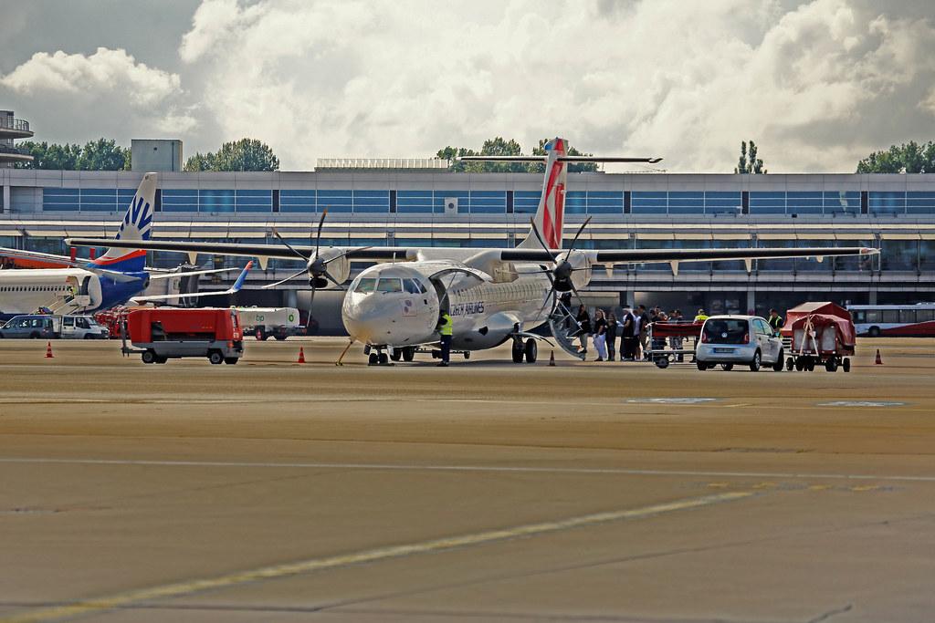Hamburg Airport Spotter Tour