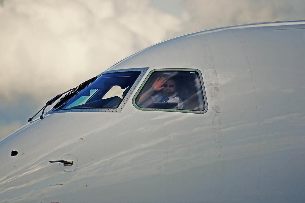 Hamburg Airport Spotter Tour