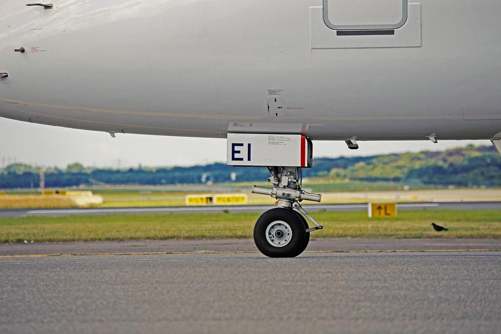 Hamburg Airport Spotter Tour