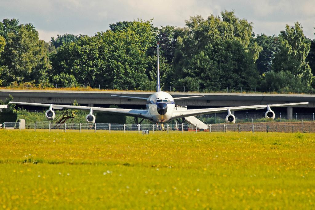Hamburg Airport: Lufthansa (LH / DLH) | Boeing 707-430 B704 | D-ABOB | MSN 17718