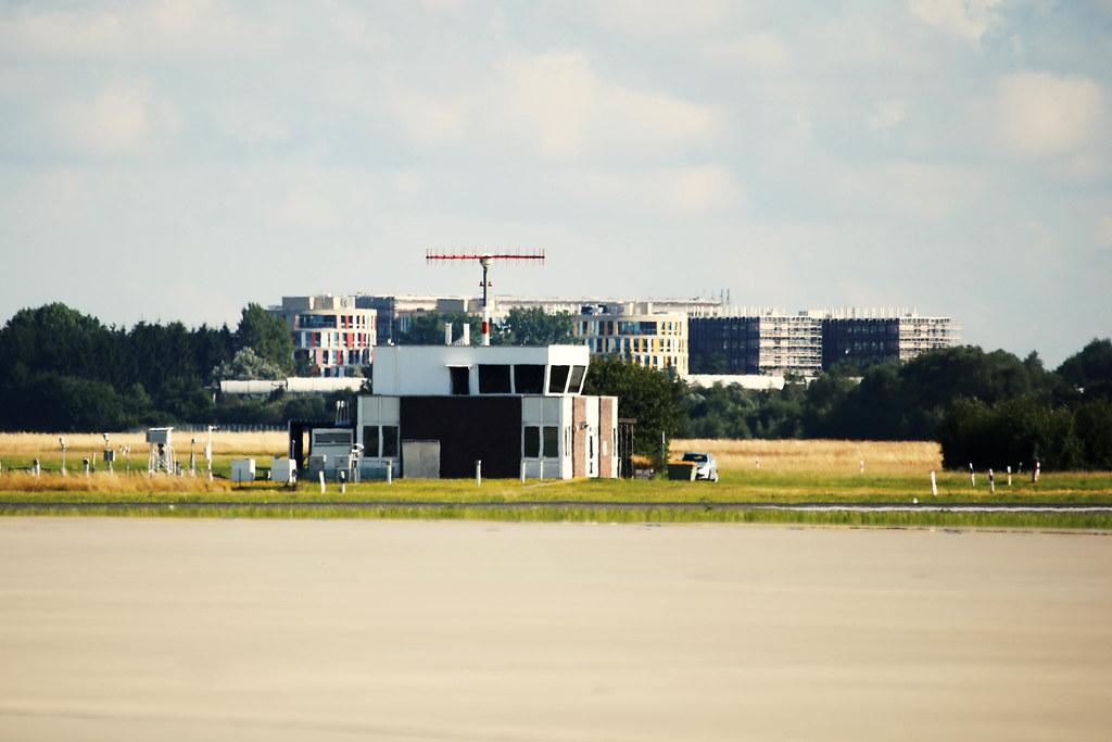 Hamburg Airport Spotter Tour