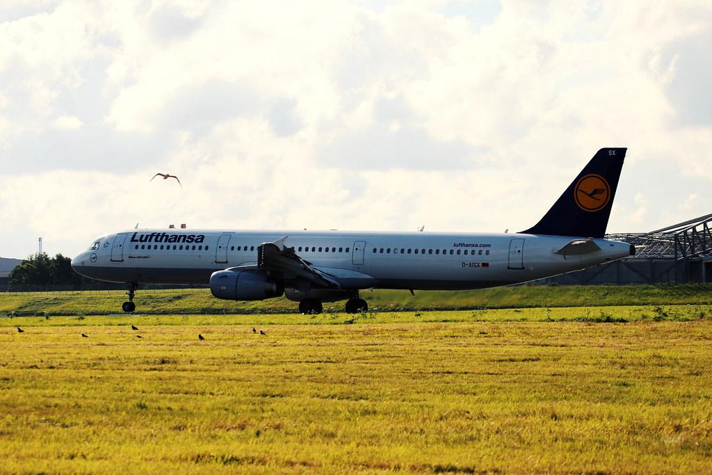 Hamburg Airport Spotter Tour