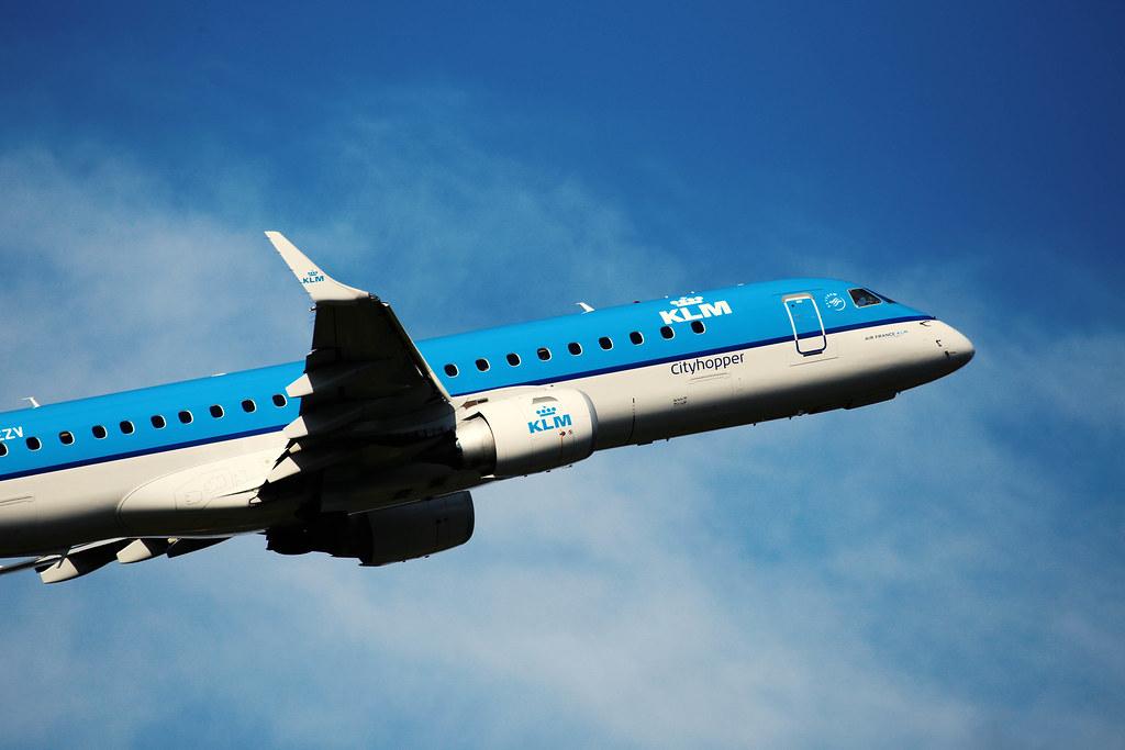 Hamburg Airport Spotter Tour