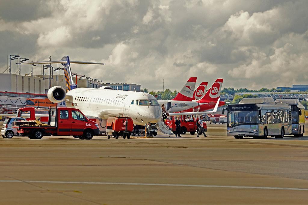 Hamburg Airport Spotter Tour