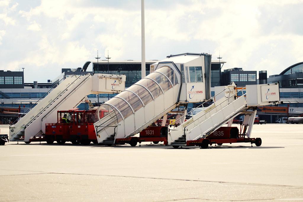 Hamburg Airport Spotter Tour