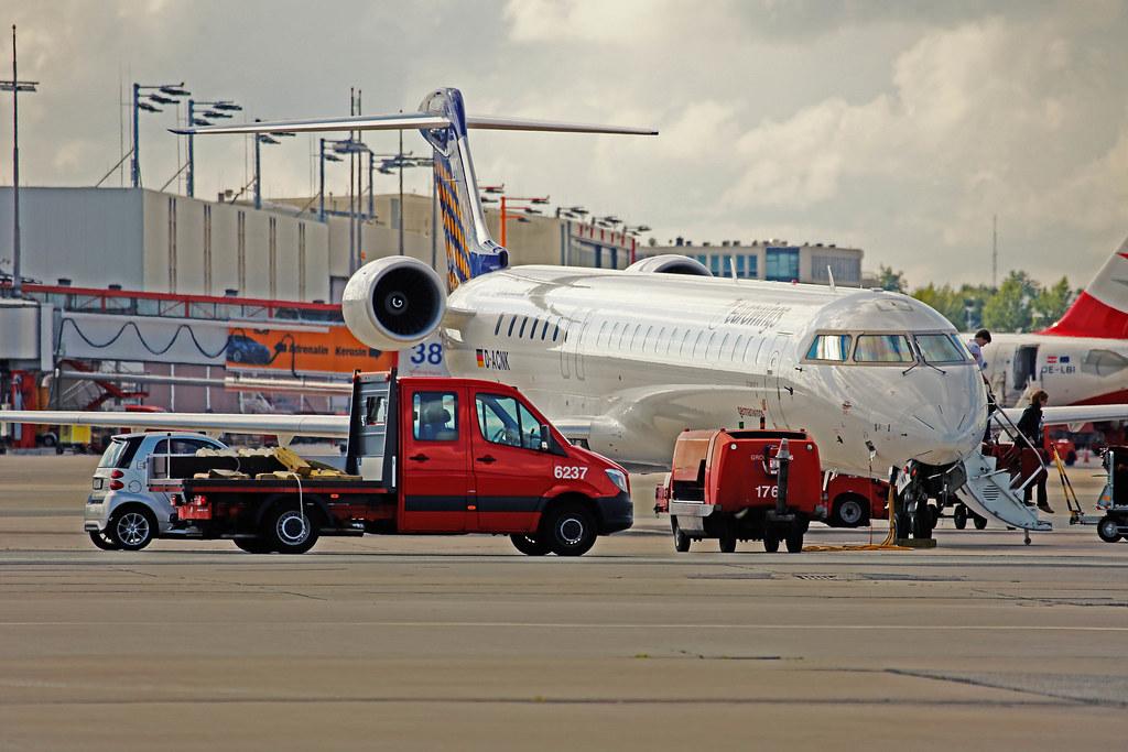 Hamburg Airport Spotter Tour