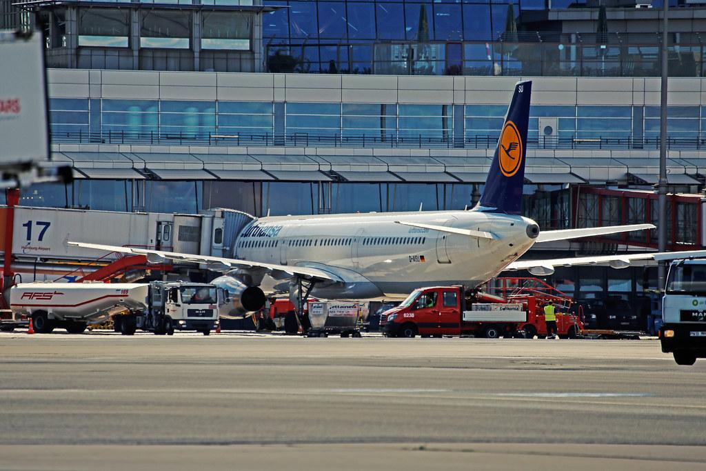 Hamburg Airport Spotter Tour