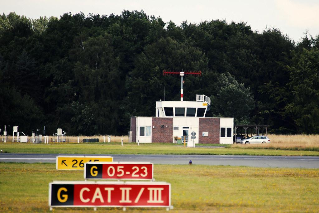 Hamburg Airport Spotter Tour