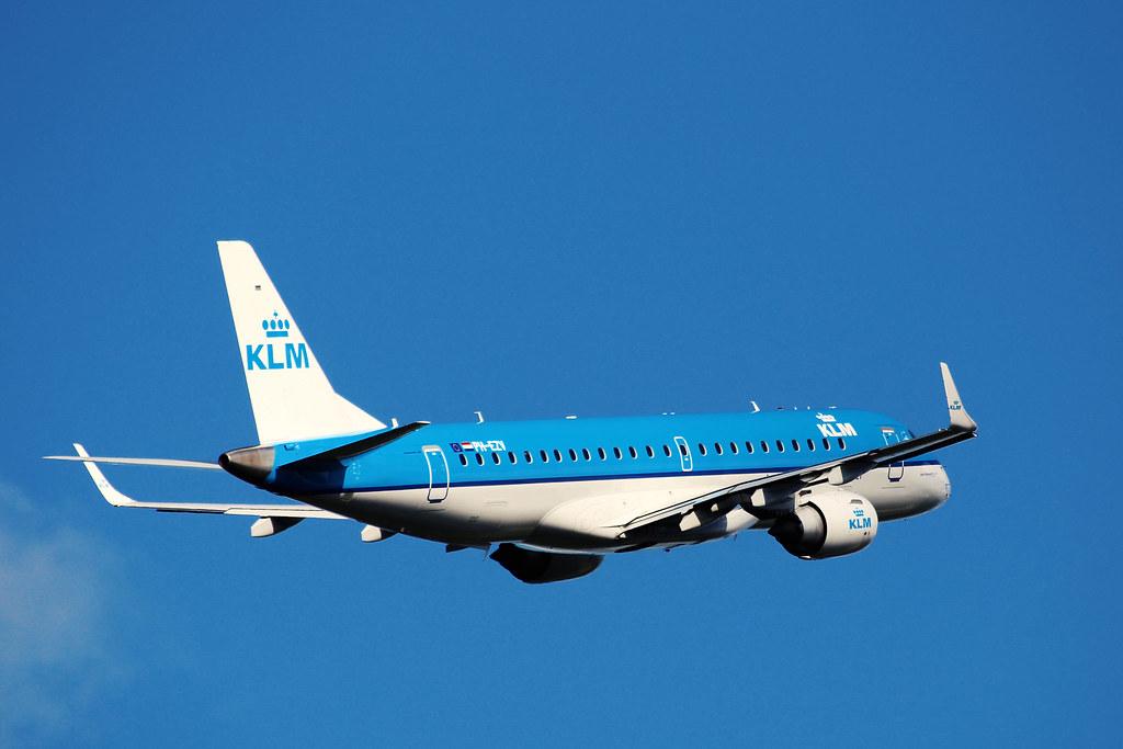 Hamburg Airport Spotter Tour