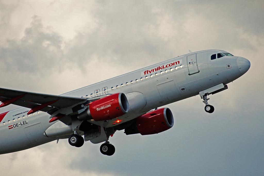 Hamburg Airport Spotter Tour