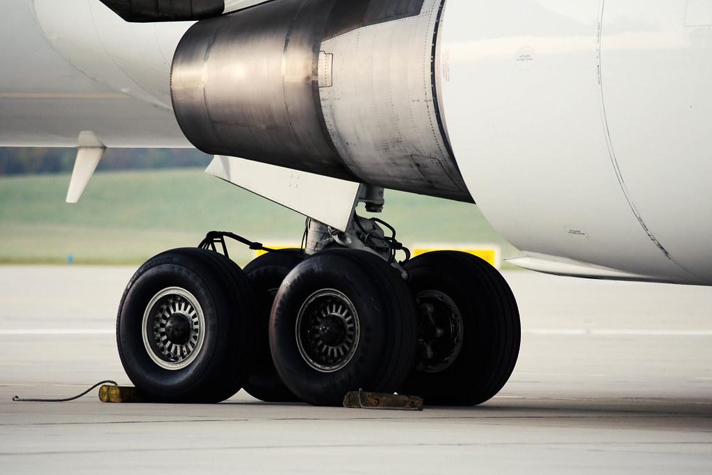 Hamburg Airport Spotter Tour
