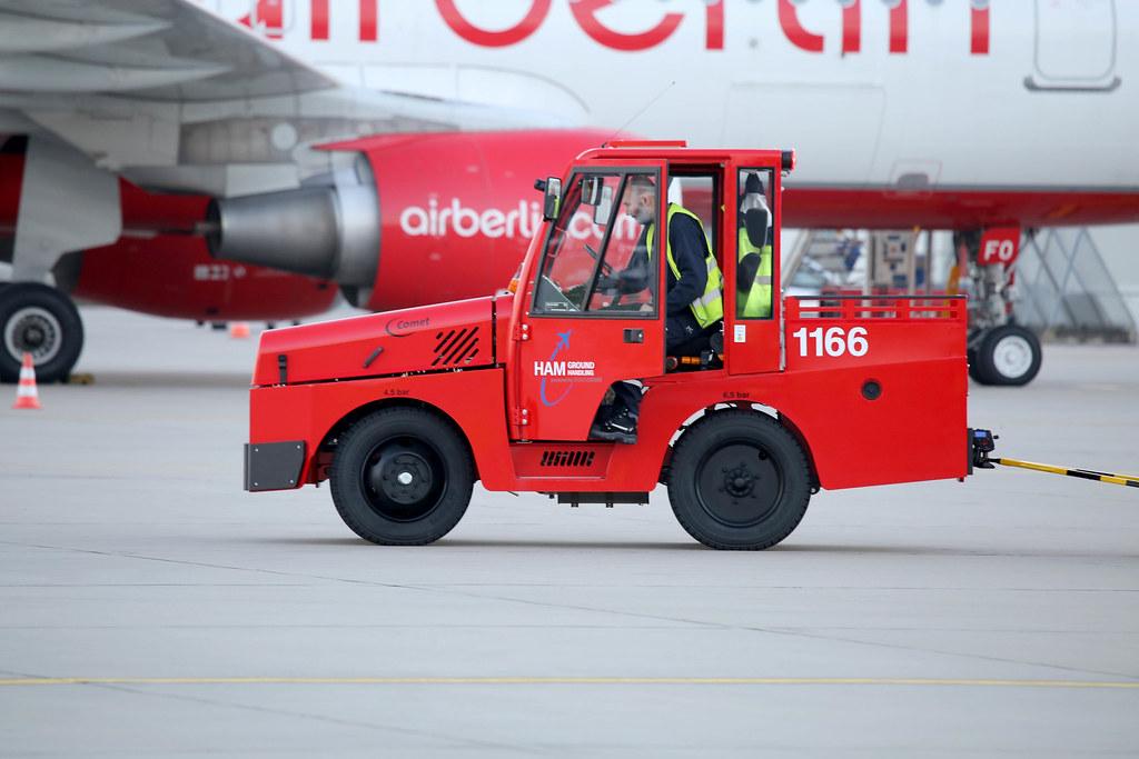 Hamburg Airport Spotter Tour