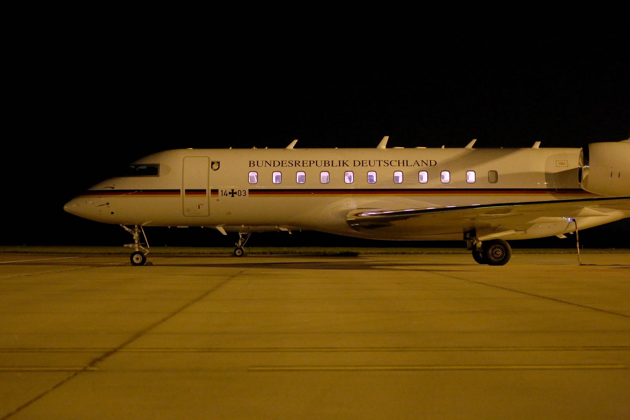 Hamburg Airport: German Air Force (/ GAF) | Bombardier BD-700-1A11 Global 5000 GLEX | 14+03 | MSN 9411