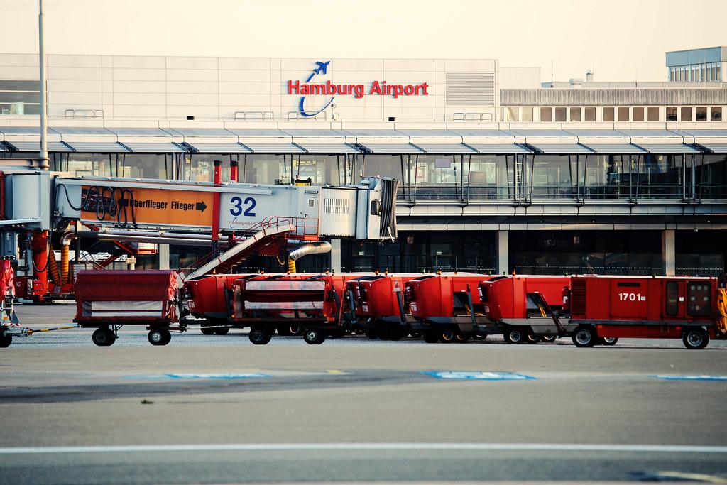 Hamburg Airport Spotter Tour
