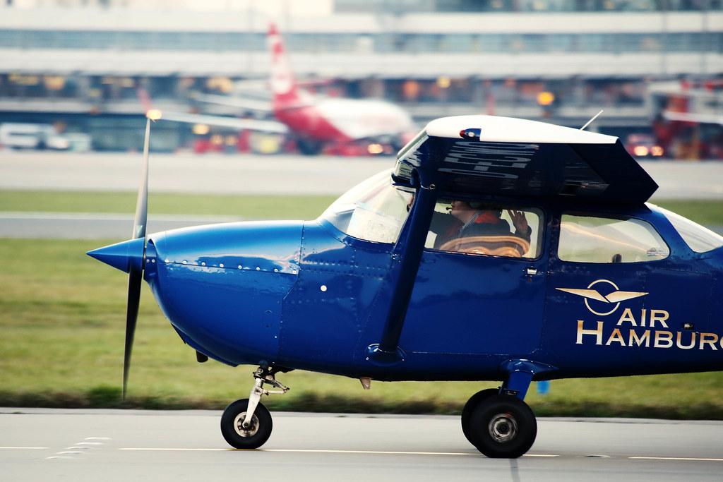 Hamburg Airport Spotter Tour