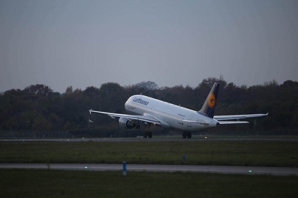 Hamburg Airport Spotter Tour