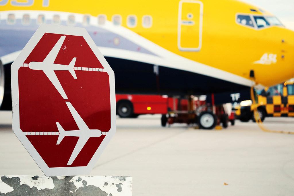 Hamburg Airport Spotter Tour