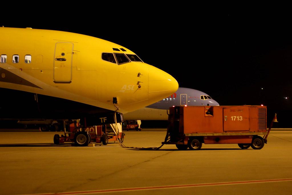 Hamburg Airport Spotter Tour