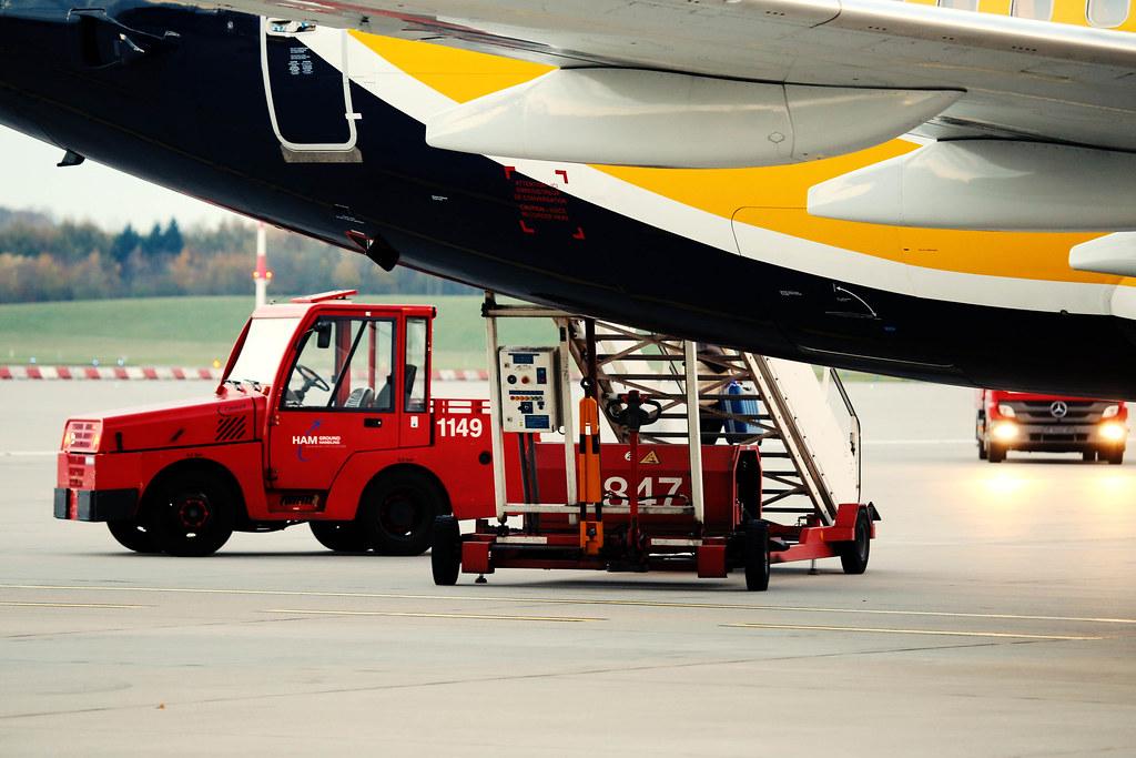 Hamburg Airport Spotter Tour