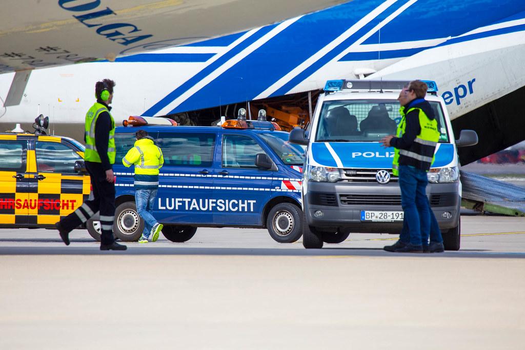 2. Vorfeldrundfahrt: Antonow An-124-100