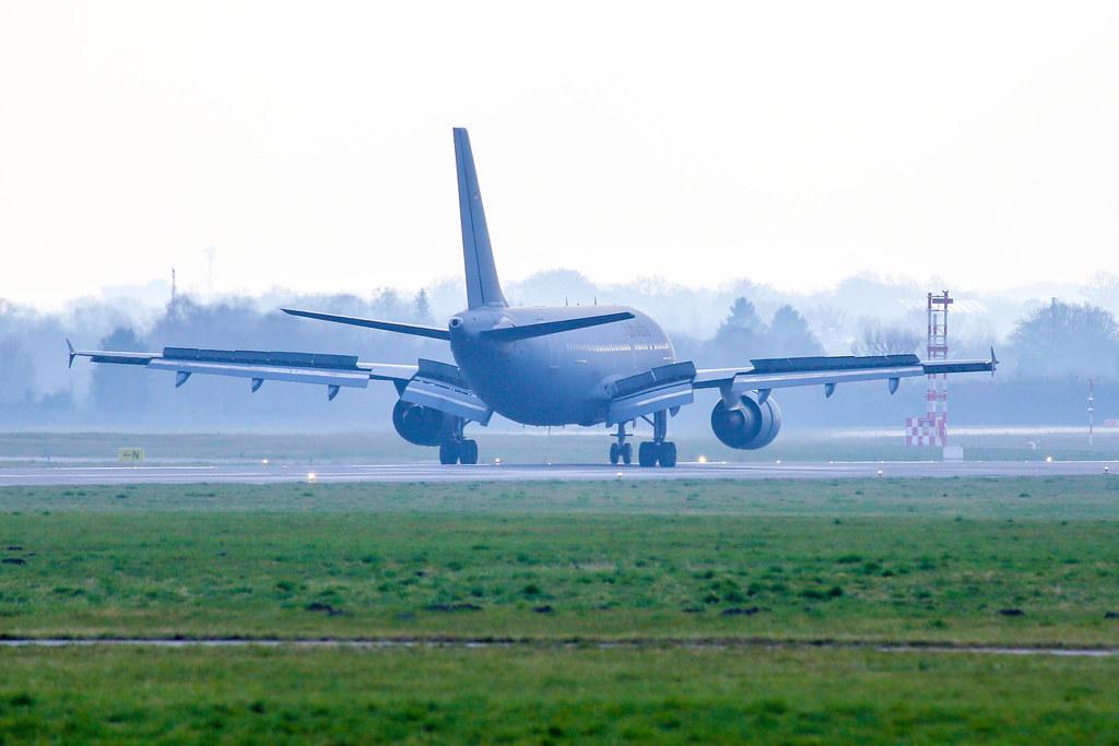 Hamburg Airport: German Air Force (/ GAF) | Airbus A310-304 MRTT A310 | 10+26 | MSN 522