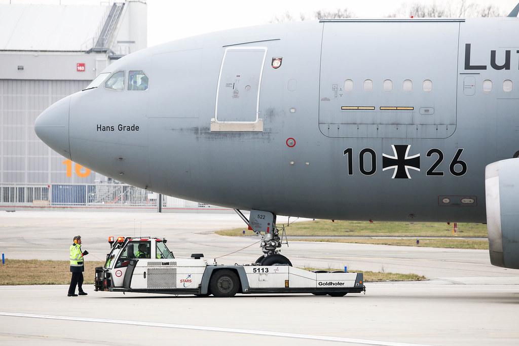 Hamburg Airport: German Air Force (/ GAF) | Airbus A310-304 MRTT A310 | 10+26 | MSN 522