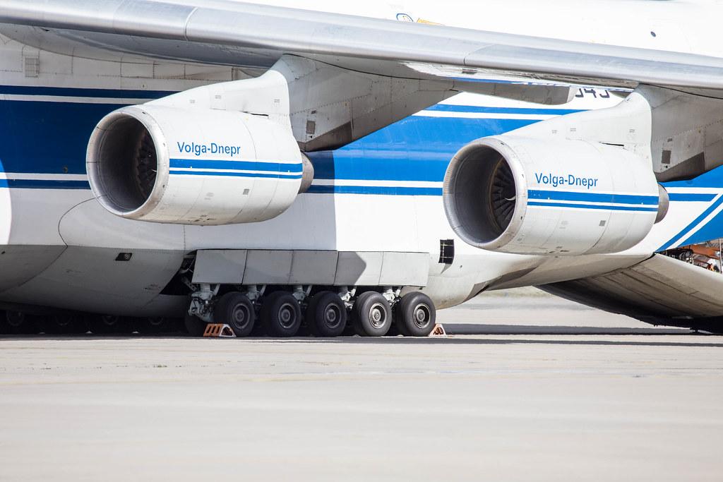 2. Vorfeldrundfahrt: Antonow An-124-100