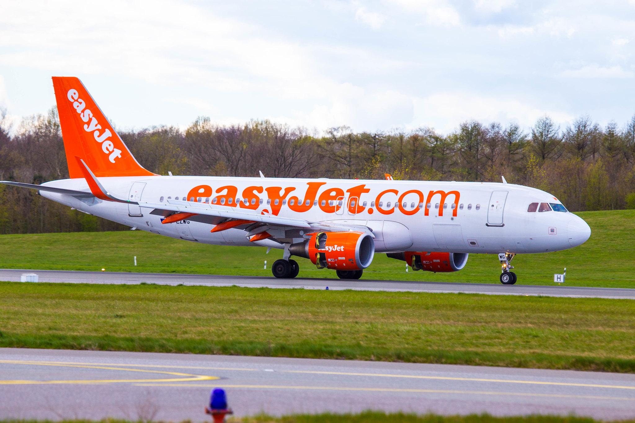 Hamburg Airport: easyJet (U2 / EZY) |  Airbus A320-214 A320 | G-EZWG | MSN 5318