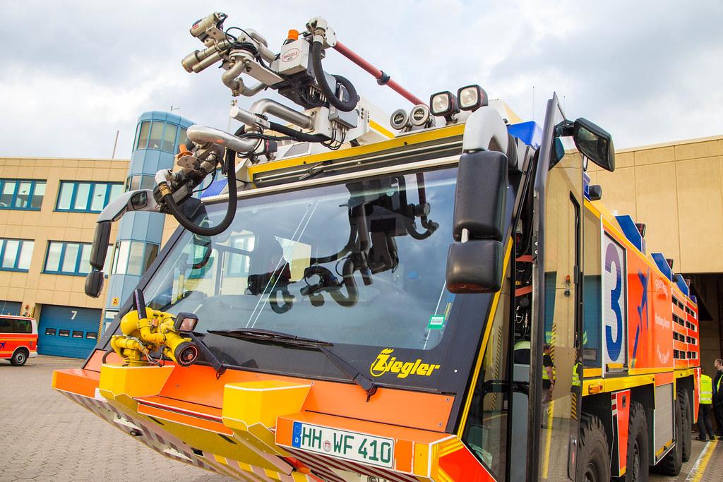 Hamburg Airport: Flughafenfeuerwehr | Fire & Rescue