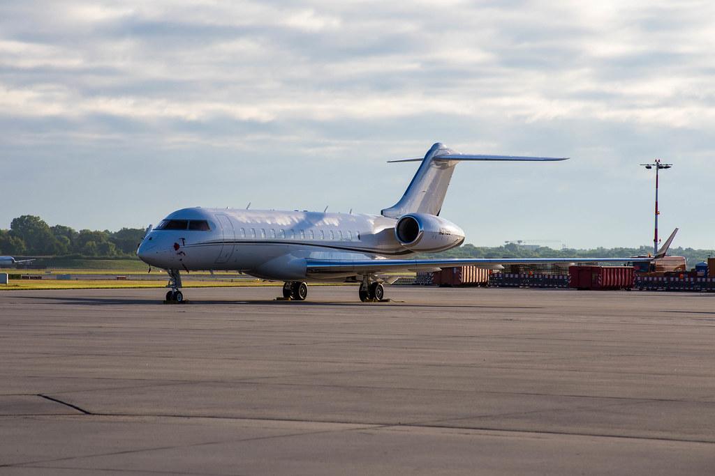 Hamburg Airport: Privatflugzeug