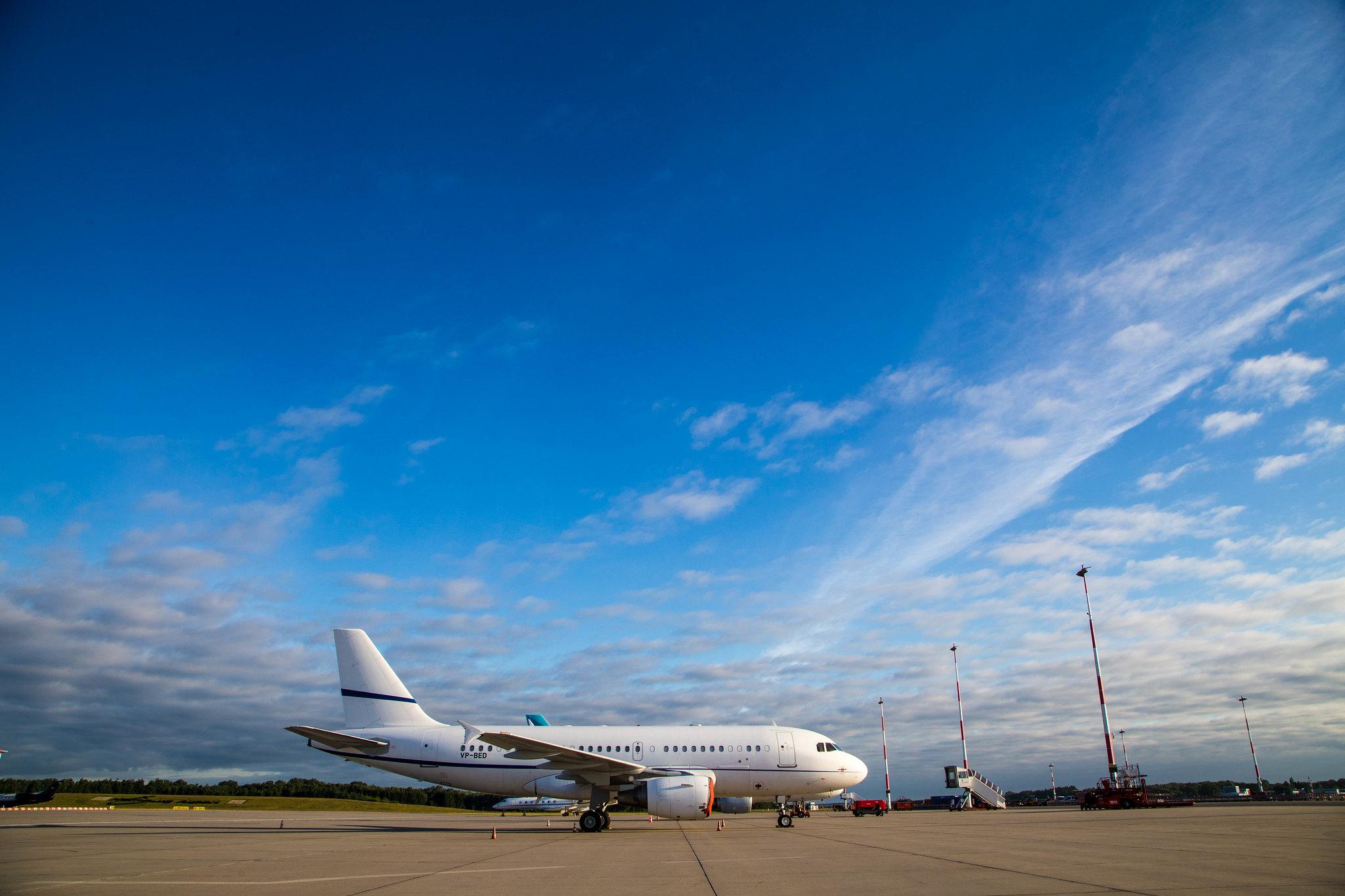 Hamburg Airport: Hongkong Jet |  Airbus A319-115(CJ) A319 | VP-BED | MSN 3073