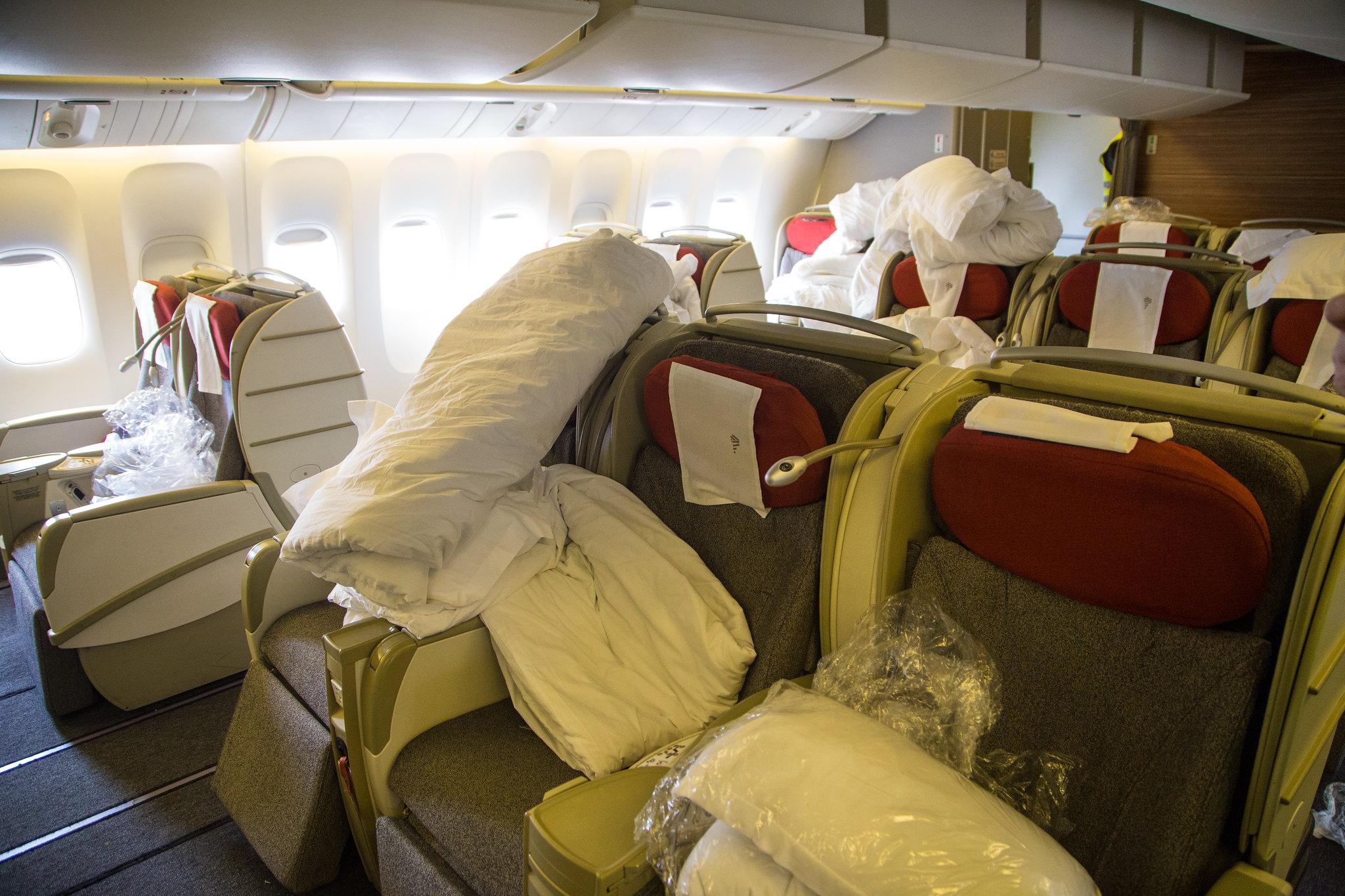 Frankfurt Airport: LATAM Airlines (LA / LAN) | Operator: LATAM Brasil |  Boeing 777-32W(ER) B77W | PT-MUI | MSN 40589 | Business Class