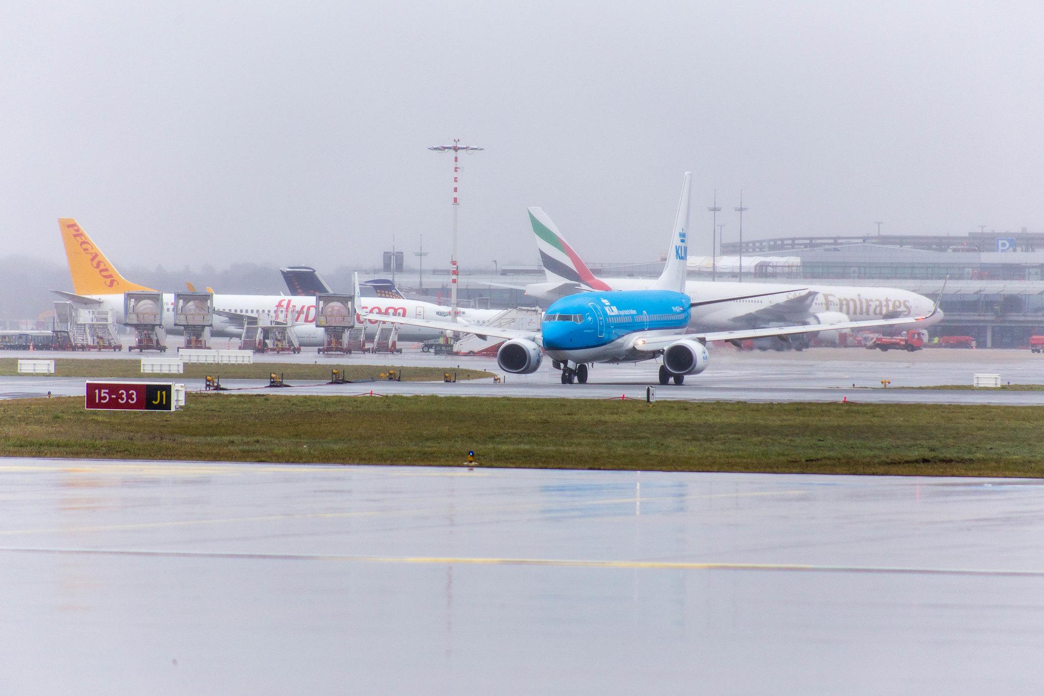 Hamburg Airport: KLM (KL / KLM) |  Boeing 737-7K2 B737 | PH-BGP | MSN 38127