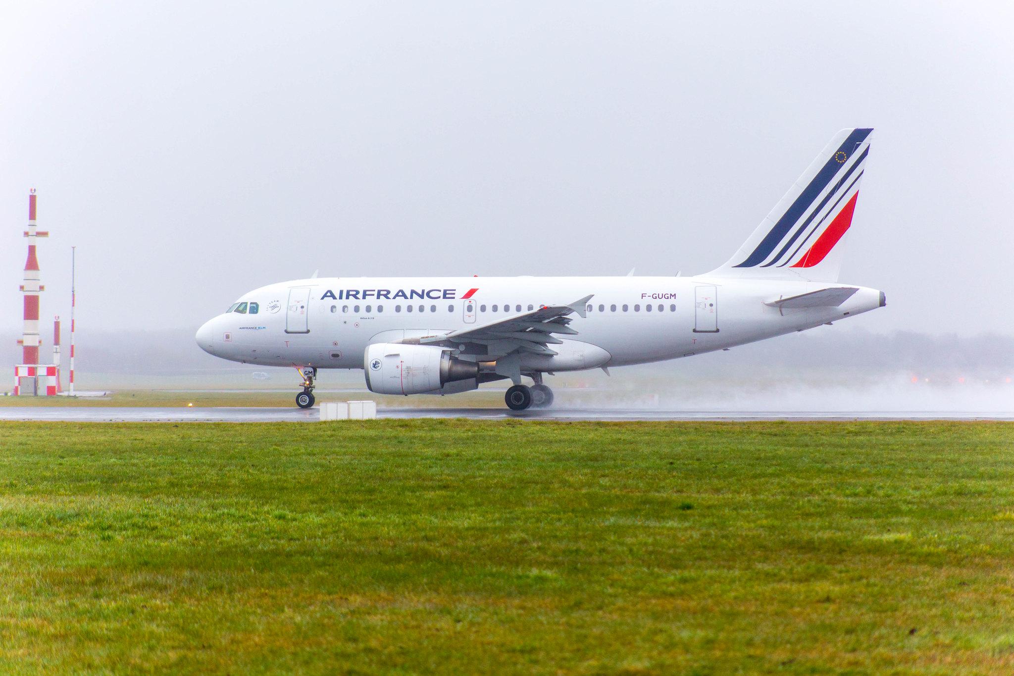 Hamburg Airport: Air France (AF / AFR) |  Airbus A318-111 A318 | F-GUGM | MSN 2750