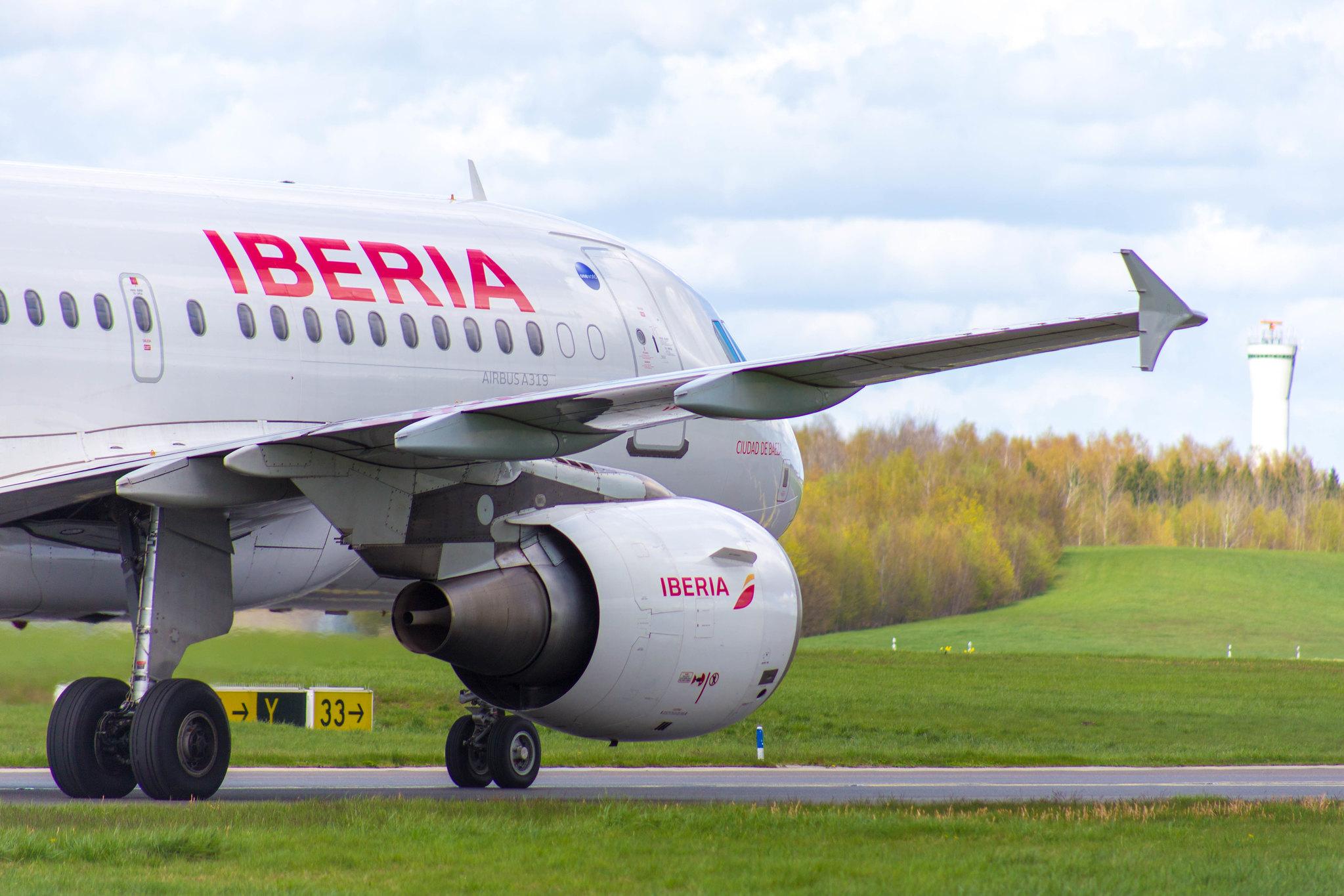Hamburg Airport: Iberia (IB / IBE) |  Airbus A319-111 A319 | EC-JXJ | MSN 2889
