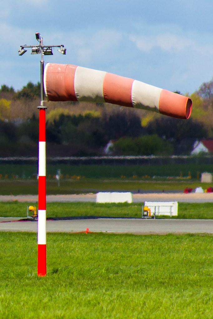 Hamburg Airport: Windsack |
