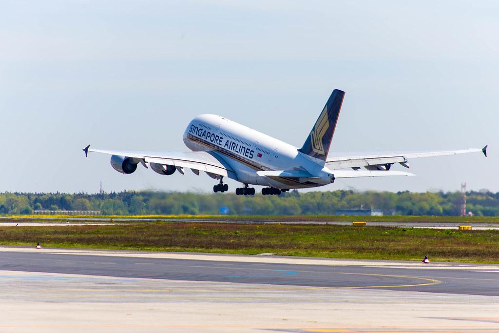 Frankfurt Airport: Singapore Airlines (SQ / SIA) |  Airbus A380-841 A388 | 9V-SKS | MSN 085