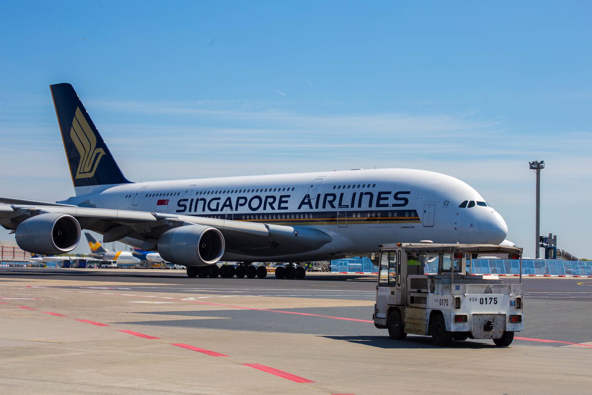 Frankfurt Airport: Singapore Airlines (SQ / SIA) |  Airbus A380-841 A388 | 9V-SKS | MSN 085