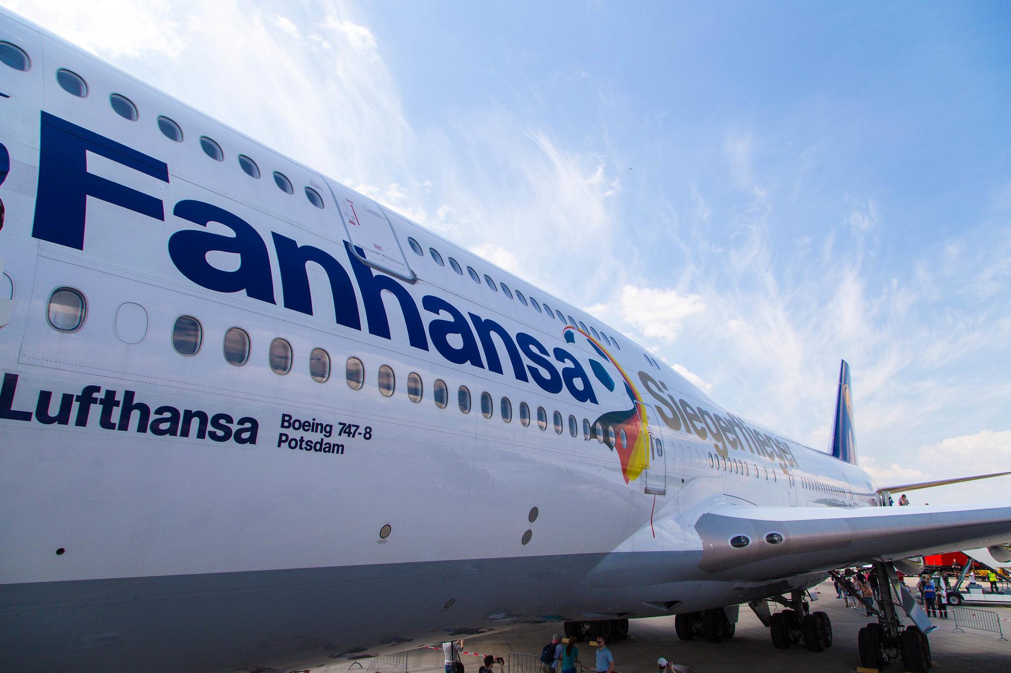 ILA: Lufthansa (LH / DLH) | Livery: Fanhansa Siegerflieger Livery | Boeing 747-830 B748 | D-ABYI | MSN 37833