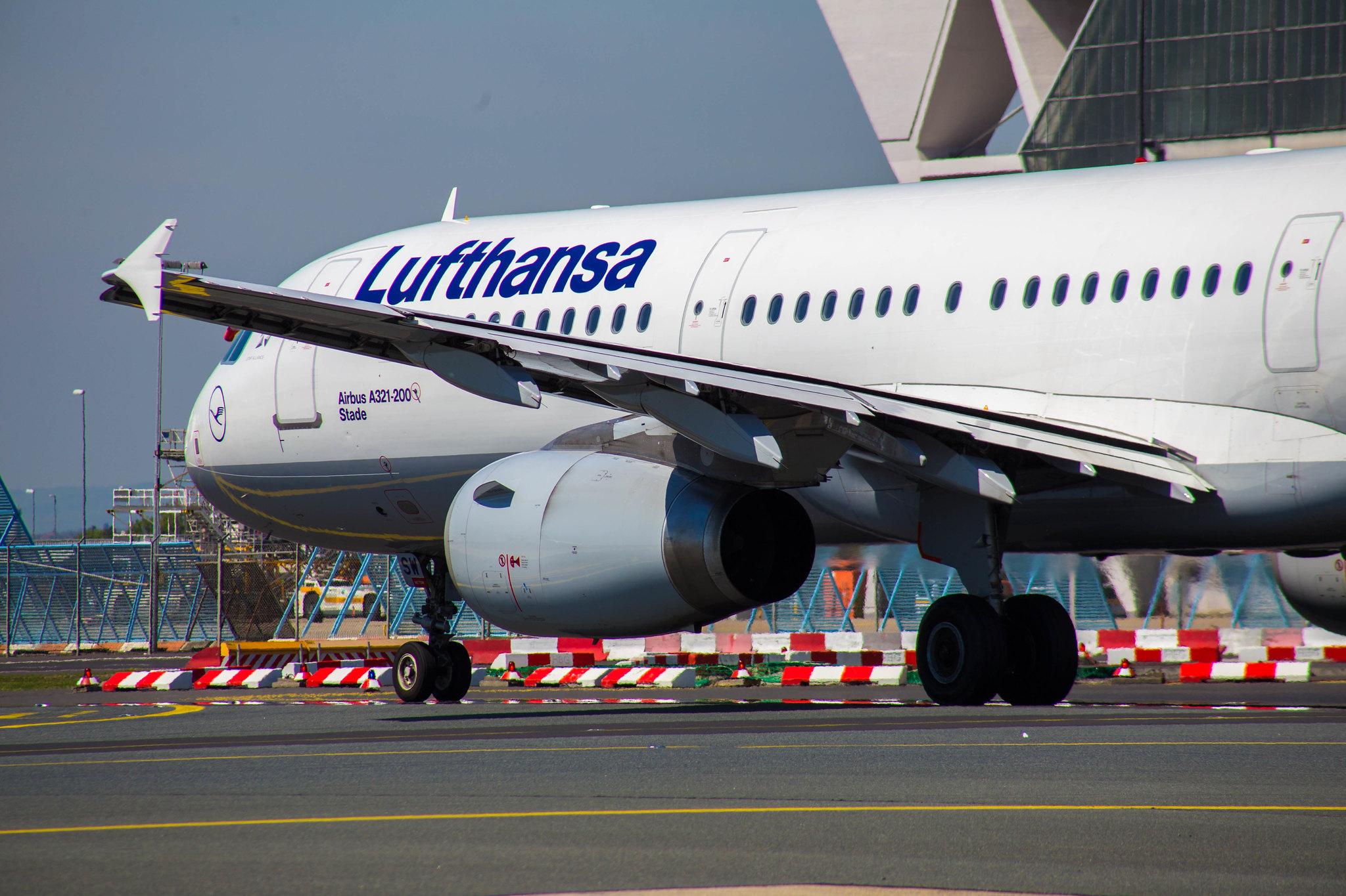 Frankfurt Airport: Lufthansa (LH / DLH) |  Airbus A321-231 A321 | D-AISW | MSN 4054