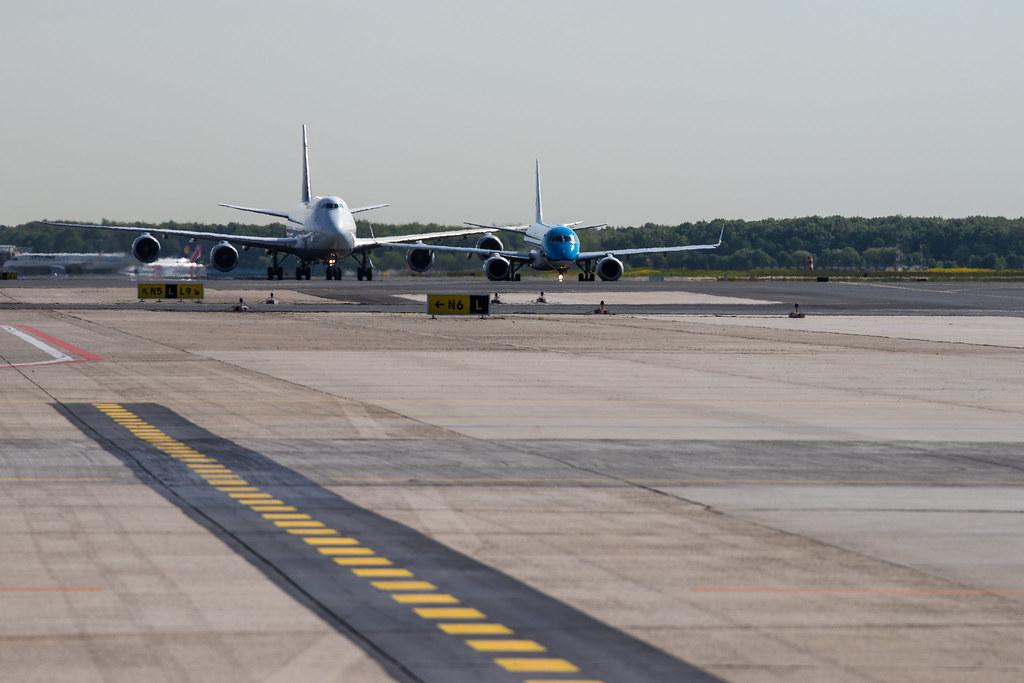 Frankfurt Airport: Taxiway |