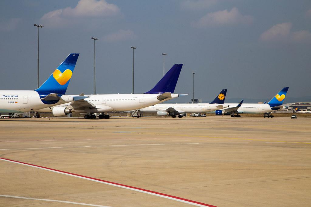Spottertour am FRA: Geparkte Flugzeuge auf dem Vorfeld