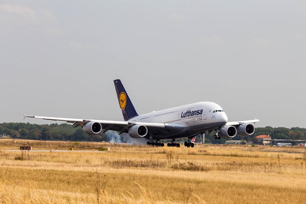 Spottertour am FRA: Lufthansa A380 im Landeanflug