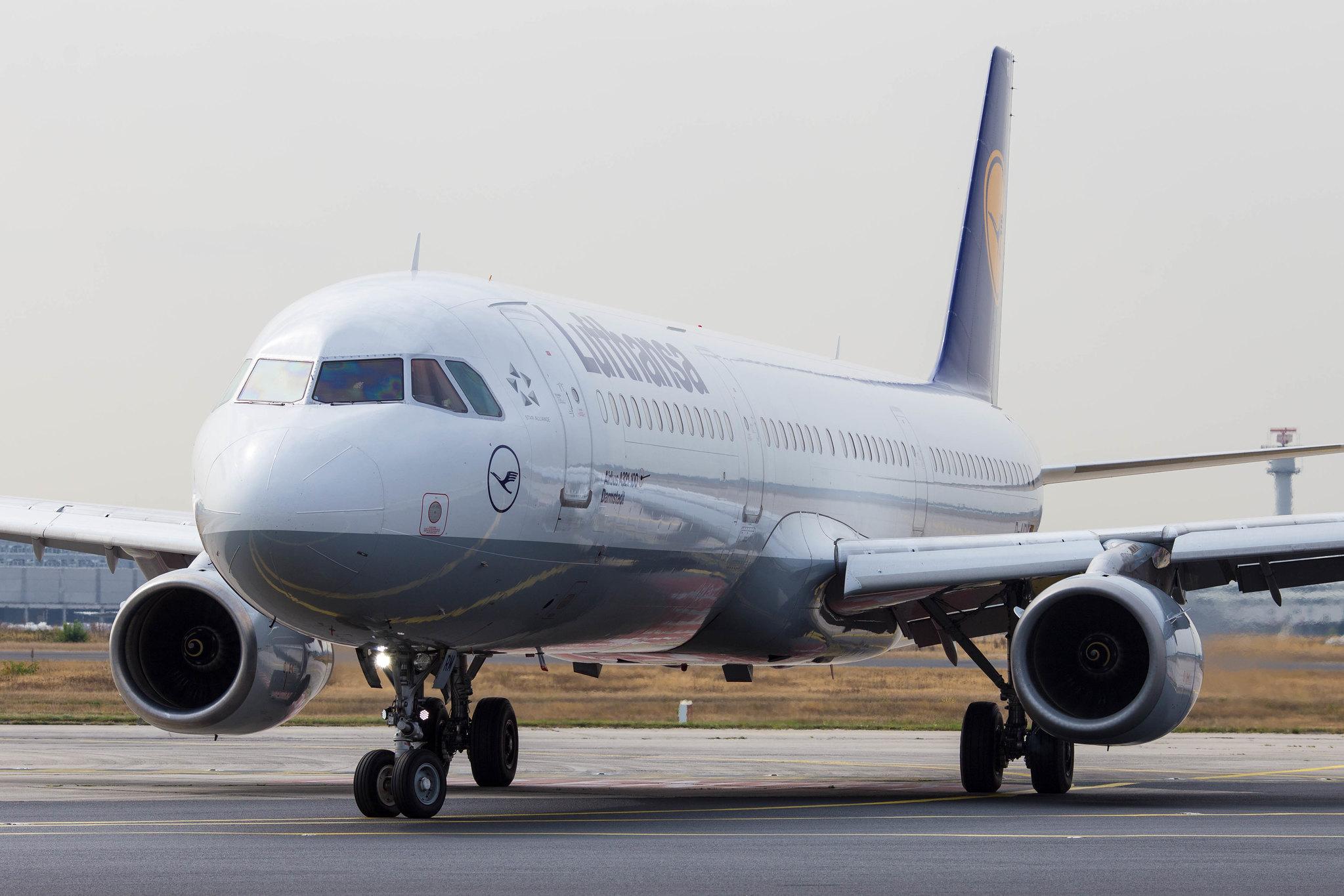 Frankfurt Airport: Lufthansa (LH / DLH) |  Airbus A321-131 A321 | D-AIRM | MSN 0518