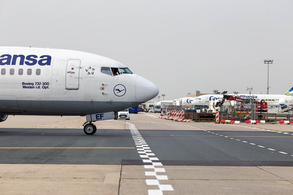 Spottertour am FRA: Lufthansa Boeing 737-330 D-ABEF