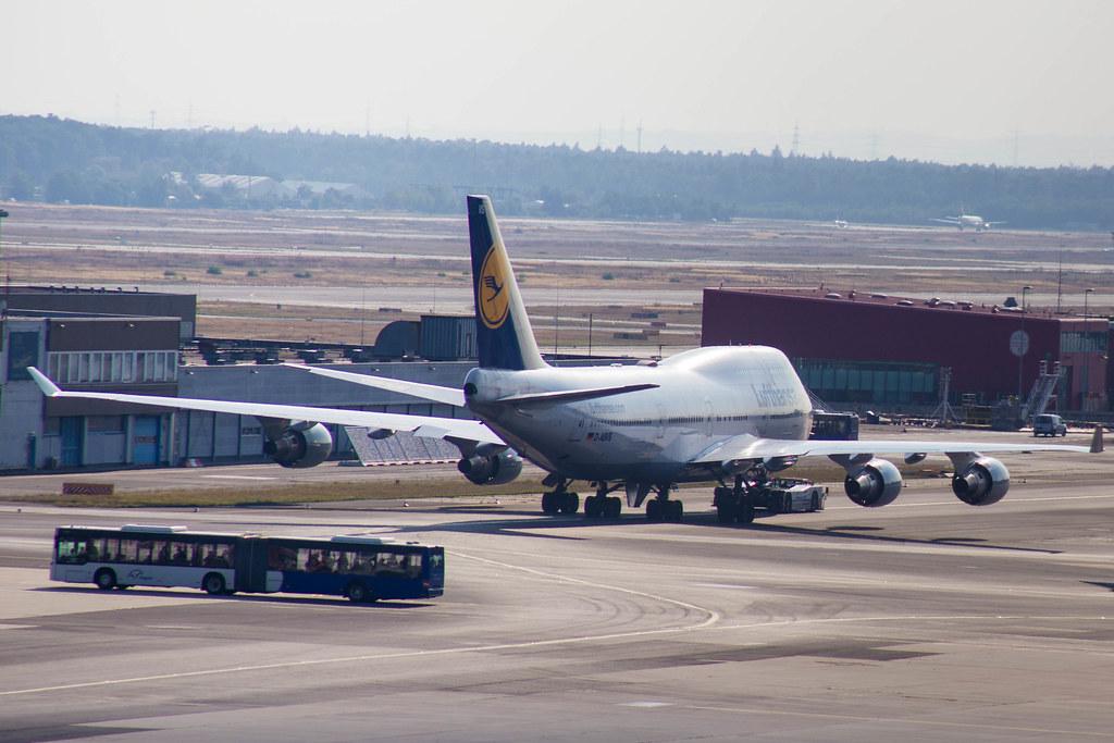 Frankfurt Airport: Lufthansa (LH / DLH) |  Boeing 747-430 B744 | D-ABVS | MSN 28286